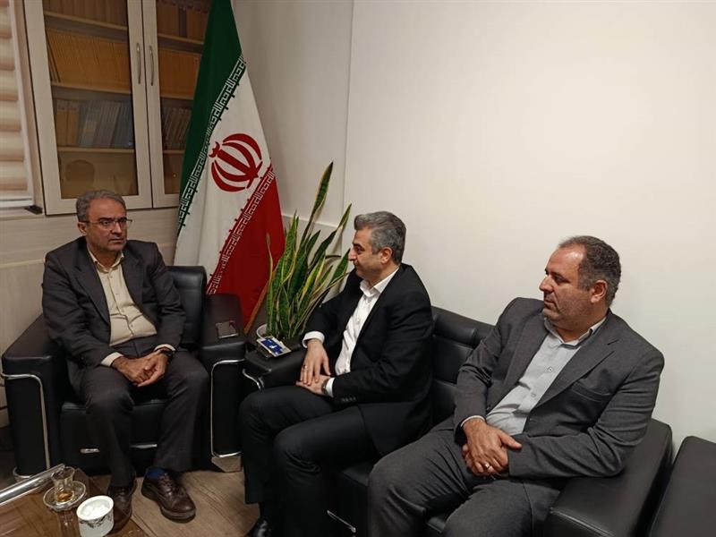 دیدار مدیركل پست با مدیركل ارتباطات و فناوری اطلاعات استان گیلان