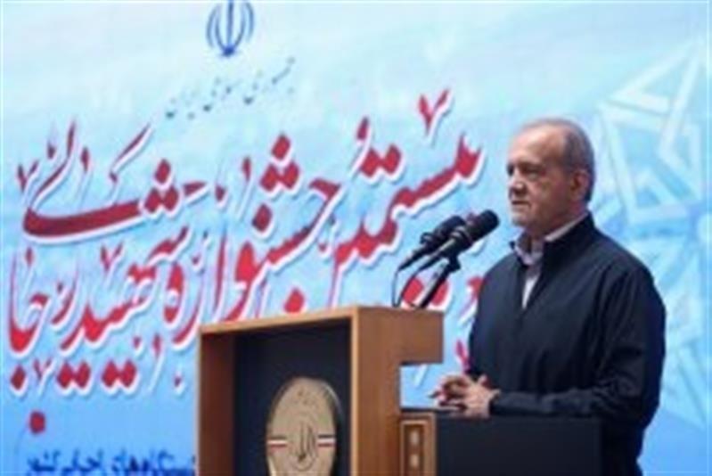 شركت ملی پست رتبه نخست تحول اداری در جشنواره شهید رجایی را كسب كرد