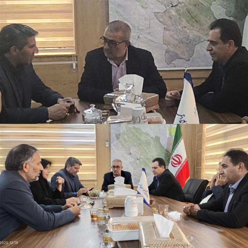 دیدار دكتر پاكدل عضو محترم هیئت مدیره در معیت مدیران جدید و سابق پست استان با همراهی خانم دكتر ملك حسینی مدیر كل ارتباطات و فناوری اطلاعات با استاندار استان جناب دكتر رحمانی و معاون محترم توسعه مدیریت و منابع انسانی استانداری كهگیلویه و بویراحمد